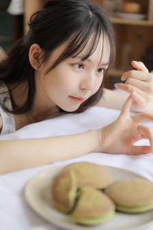 总裁轻轻亲